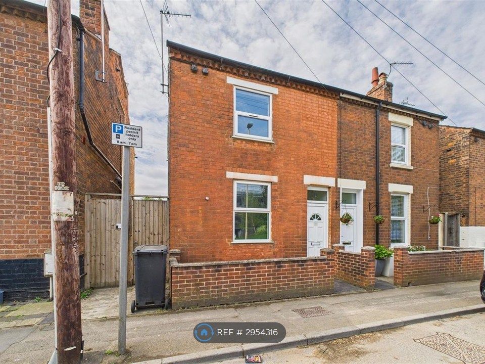 Property photo 2 of 27