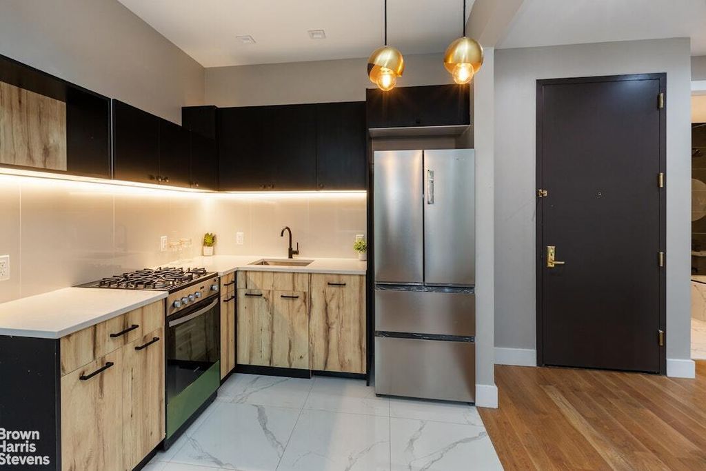 Property photo 2 of 17 <Alttext/>