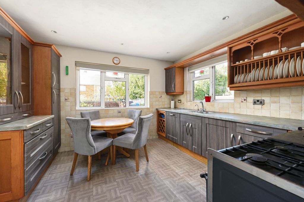 Property photo 2 of 13 Kitchen