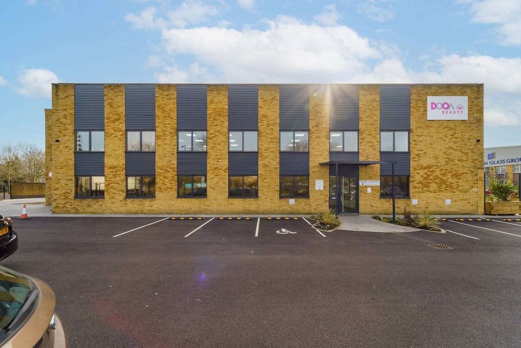 Property photo 3 of 13 3