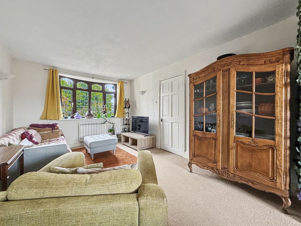 Property photo 2 of 11 Img4221