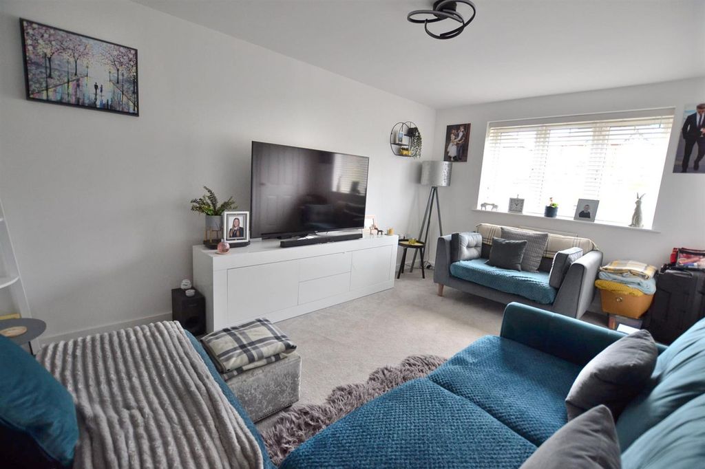 Property photo 3 of 32 Burgess (6).Jpg