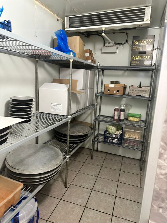 Property photo 1 of 2