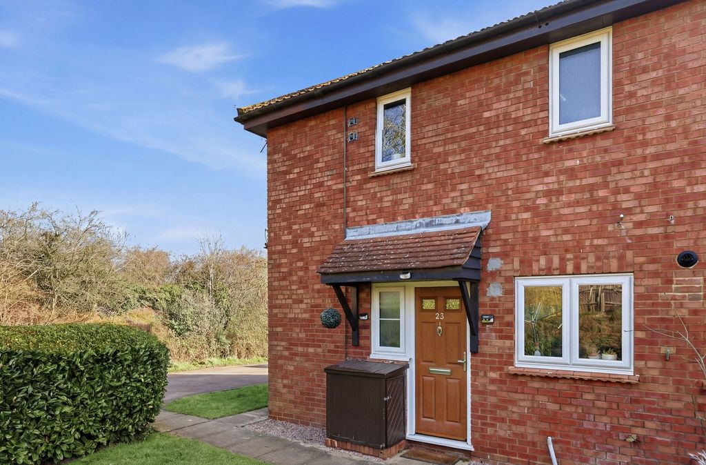 Property photo 1 of 10 Front