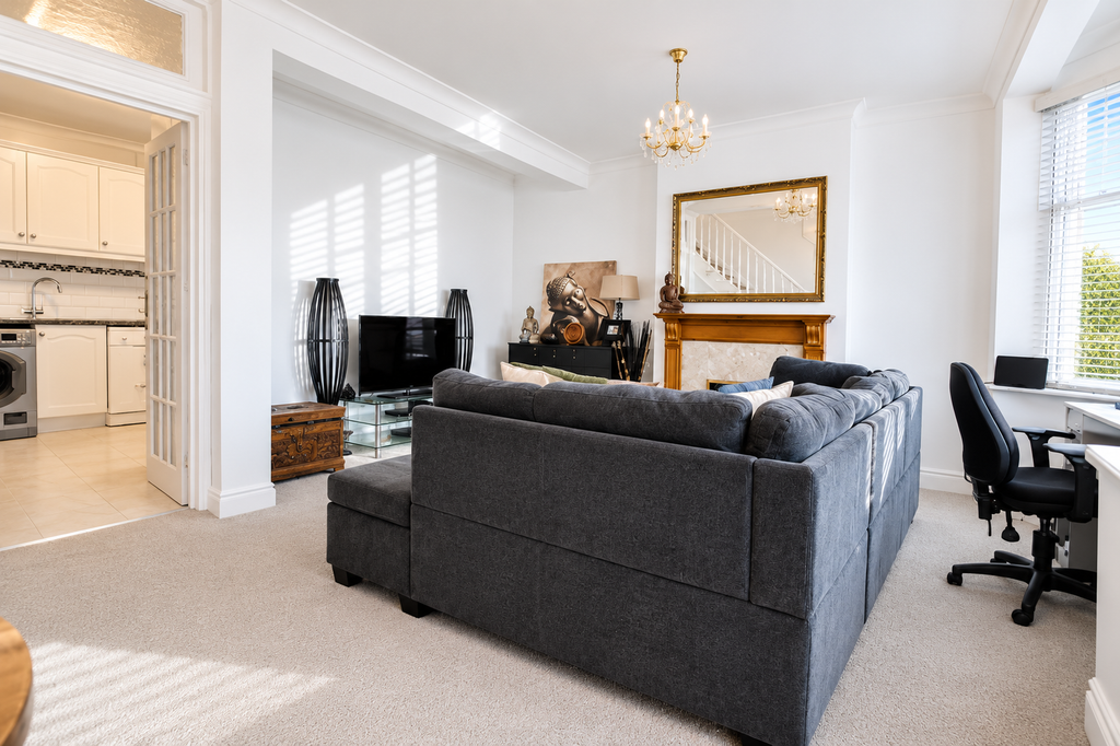 Property photo 3 of 15 269C7C90-7675-4E11-A4E0-C68Fe4515C3C