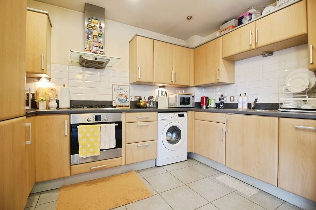 Property photo 3 of 15