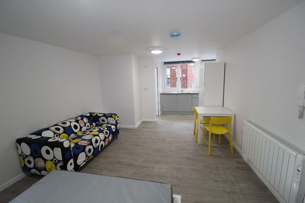 Property photo 3 of 6