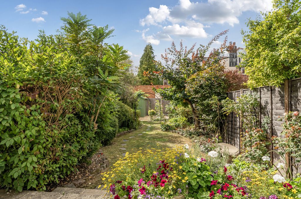 Property photo 3 of 17 1332585-8-68Adc66...
