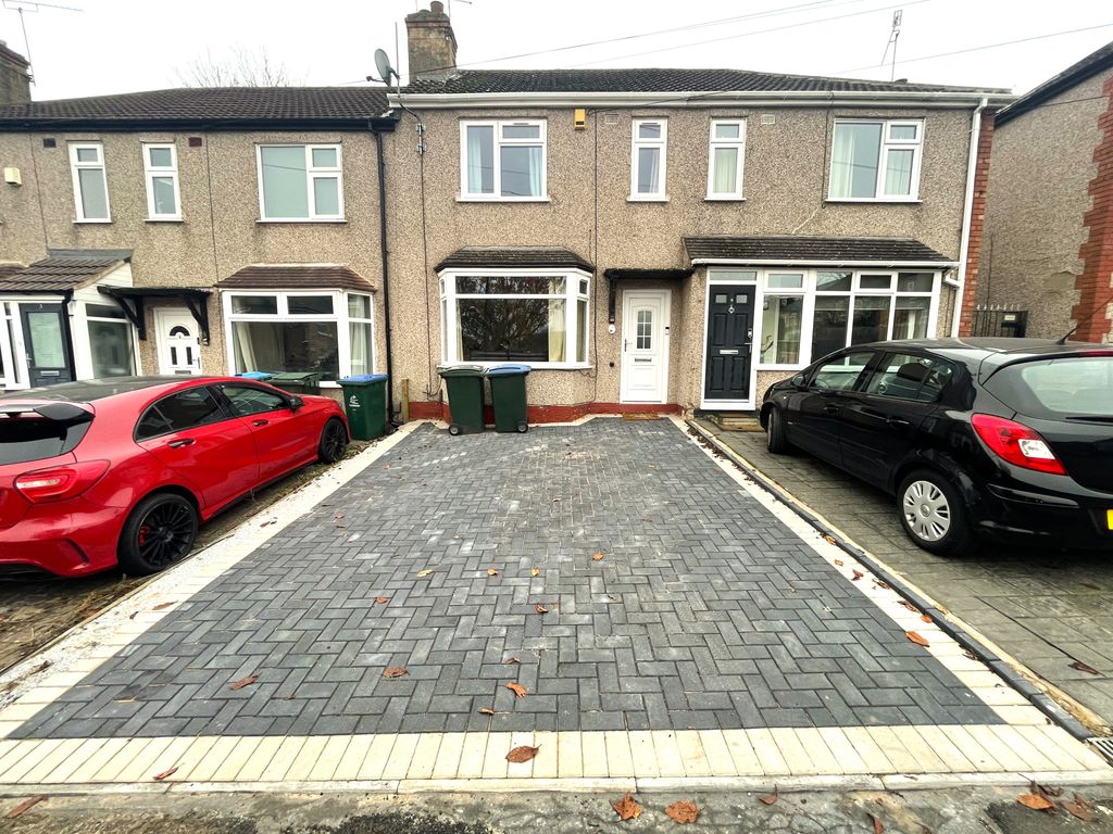 Property photo 1 of 11 Front Use