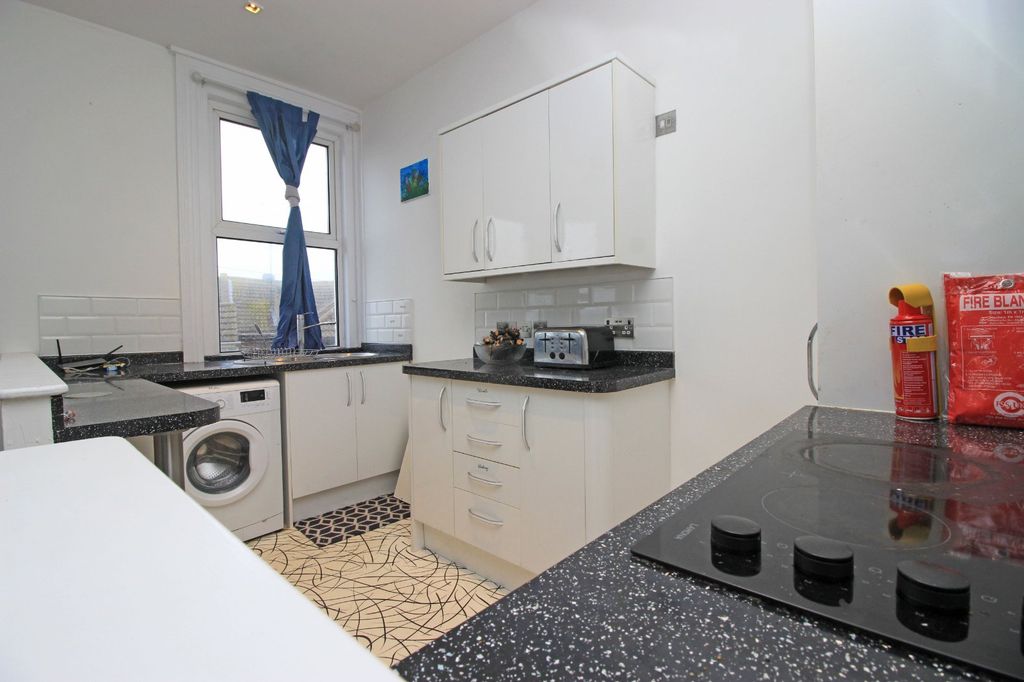 Property photo 3 of 15 Picture No. 15