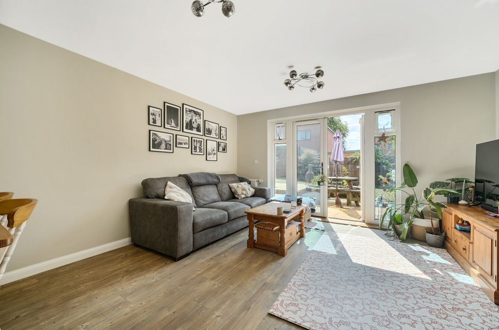 Property photo 2 of 17 1339737-14-68A84F...
