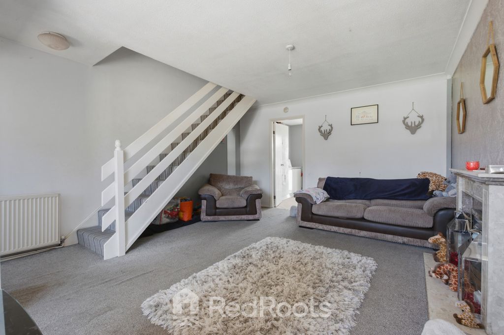 Property photo 2 of 18 5124023