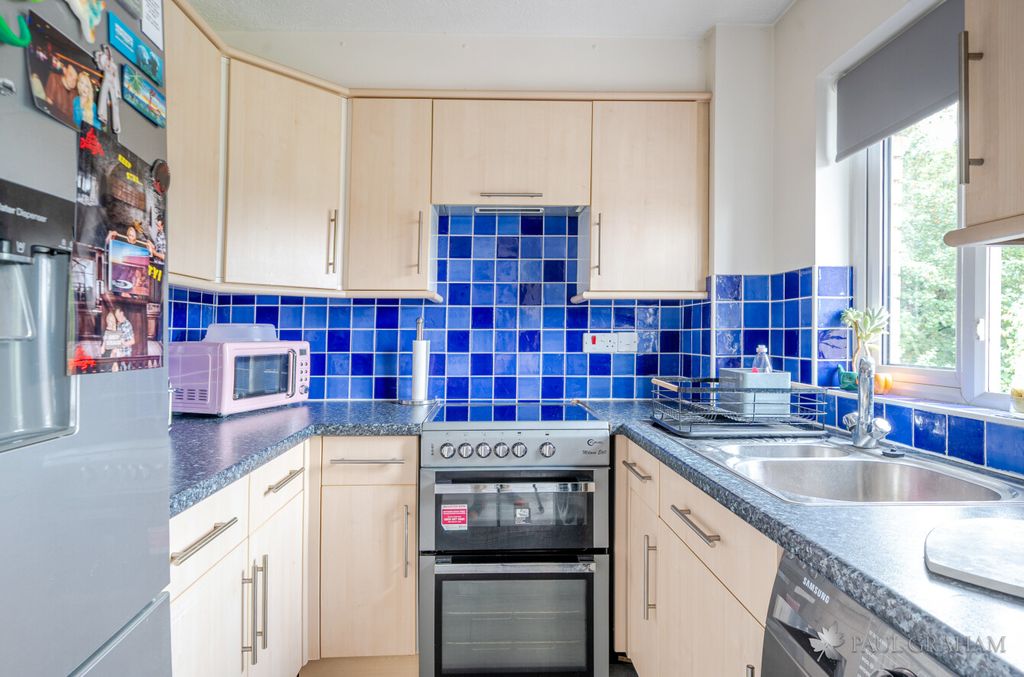 Property photo 2 of 12 2503Dbab-6778-4F33-9446-A61F23c14790