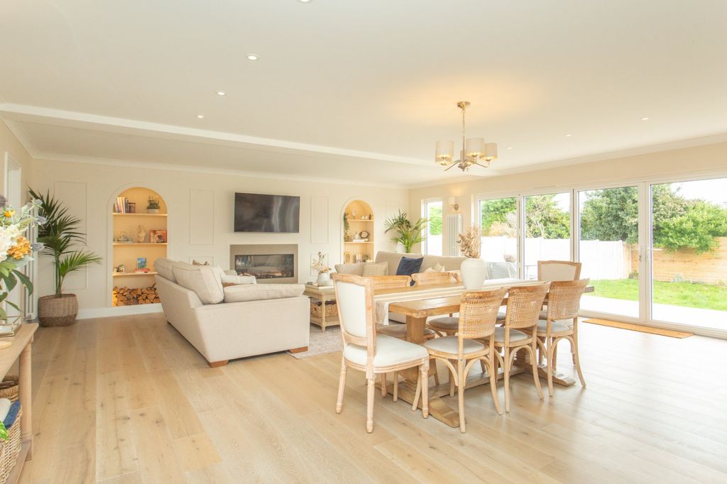 Property photo 2 of 23 Picture 2