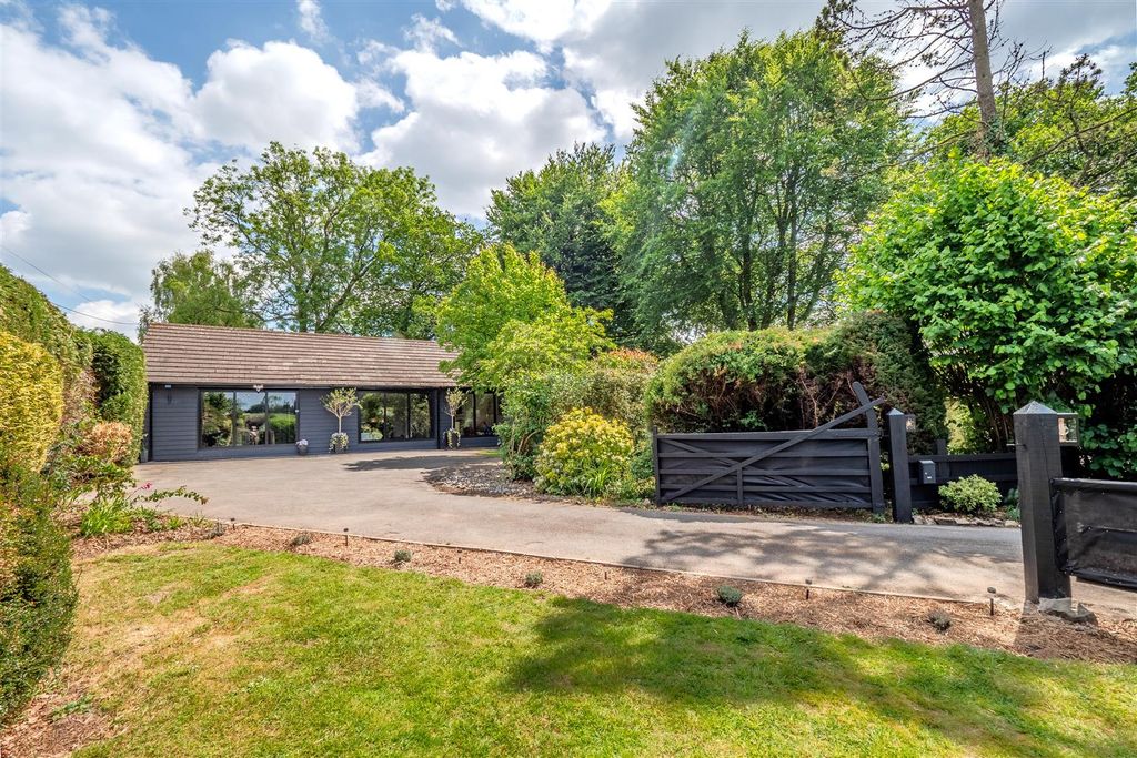 Property photo 1 of 30