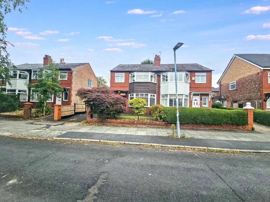 Property photo 1 of 24