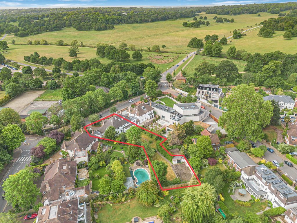 Property photo 1 of 9 Image