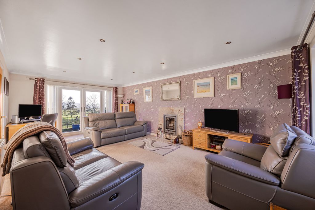 Property photo 2 of 32 9_69447