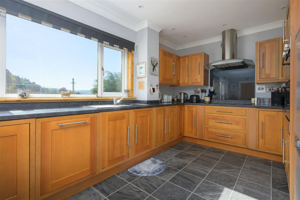 Property photo 2 of 28 46Castlelaw-0017.Jpg