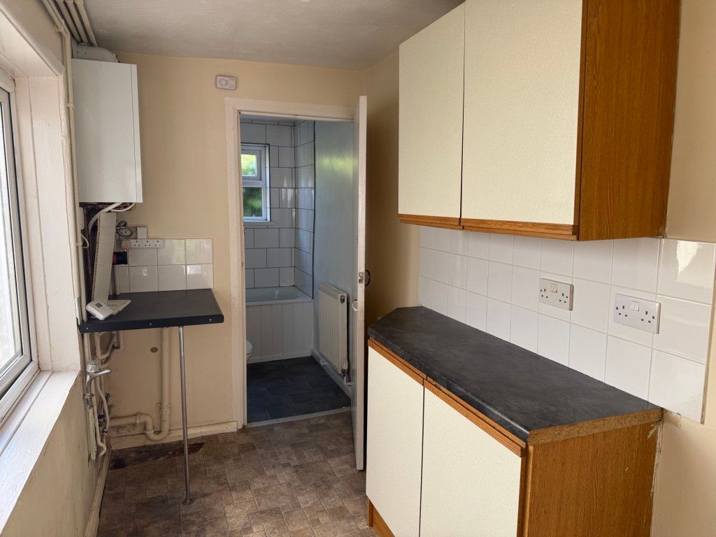 Property photo 3 of 9 Utility Room