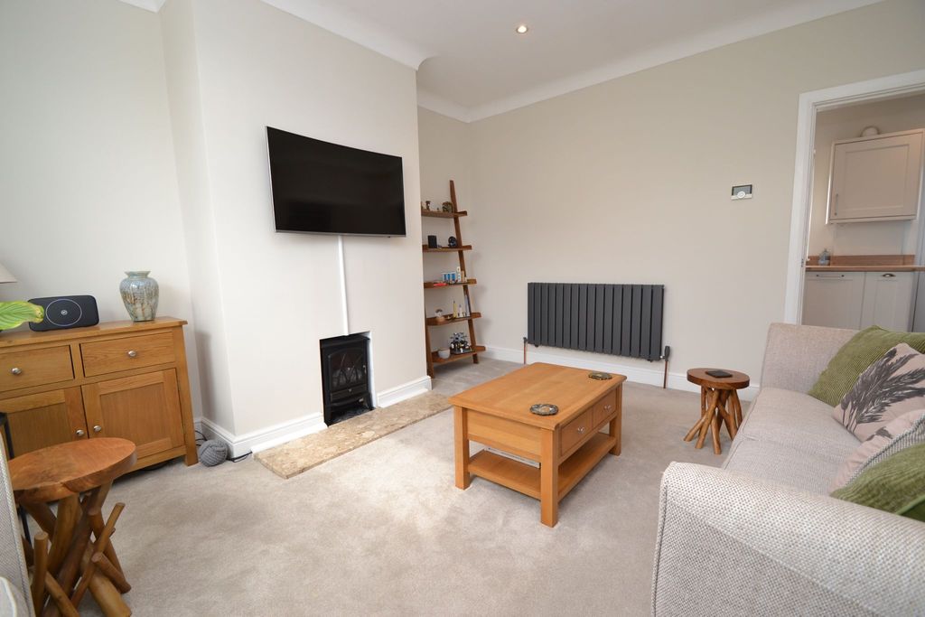 Property photo 2 of 15 Photograph 2