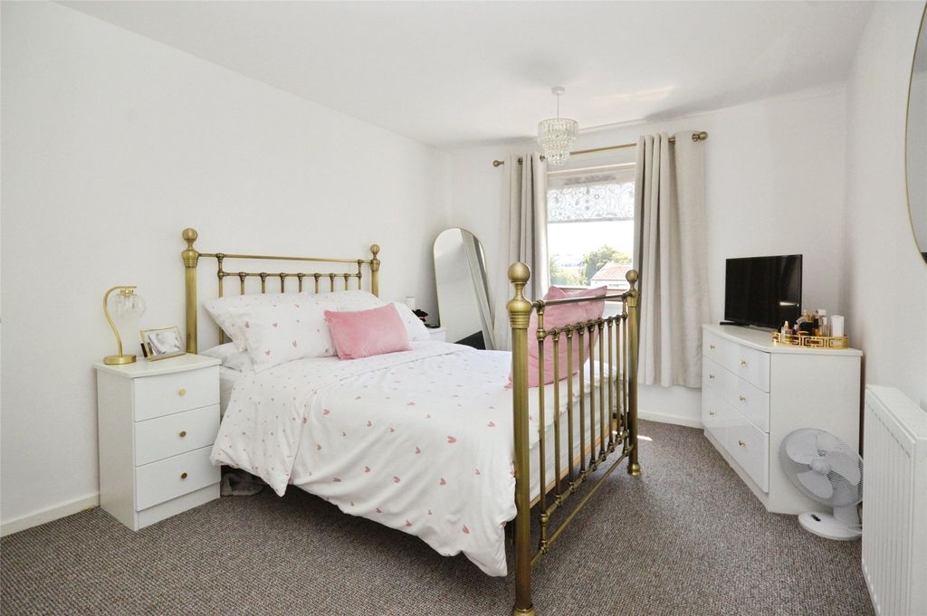 Property photo 2 of 9 Picture No. 06