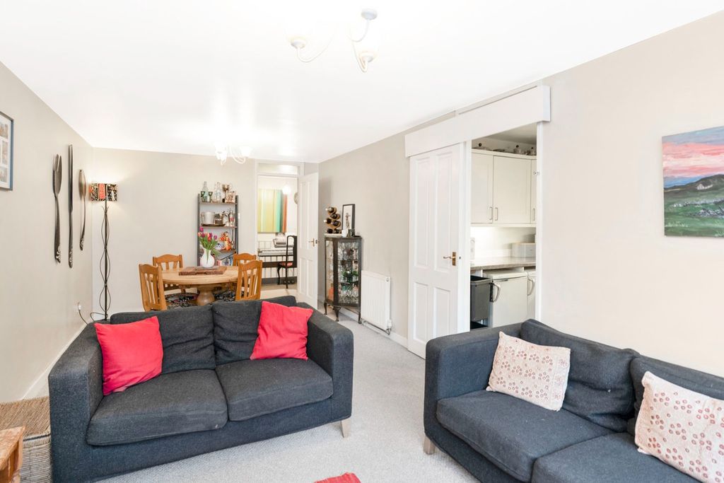 Property photo 2 of 24 4955084