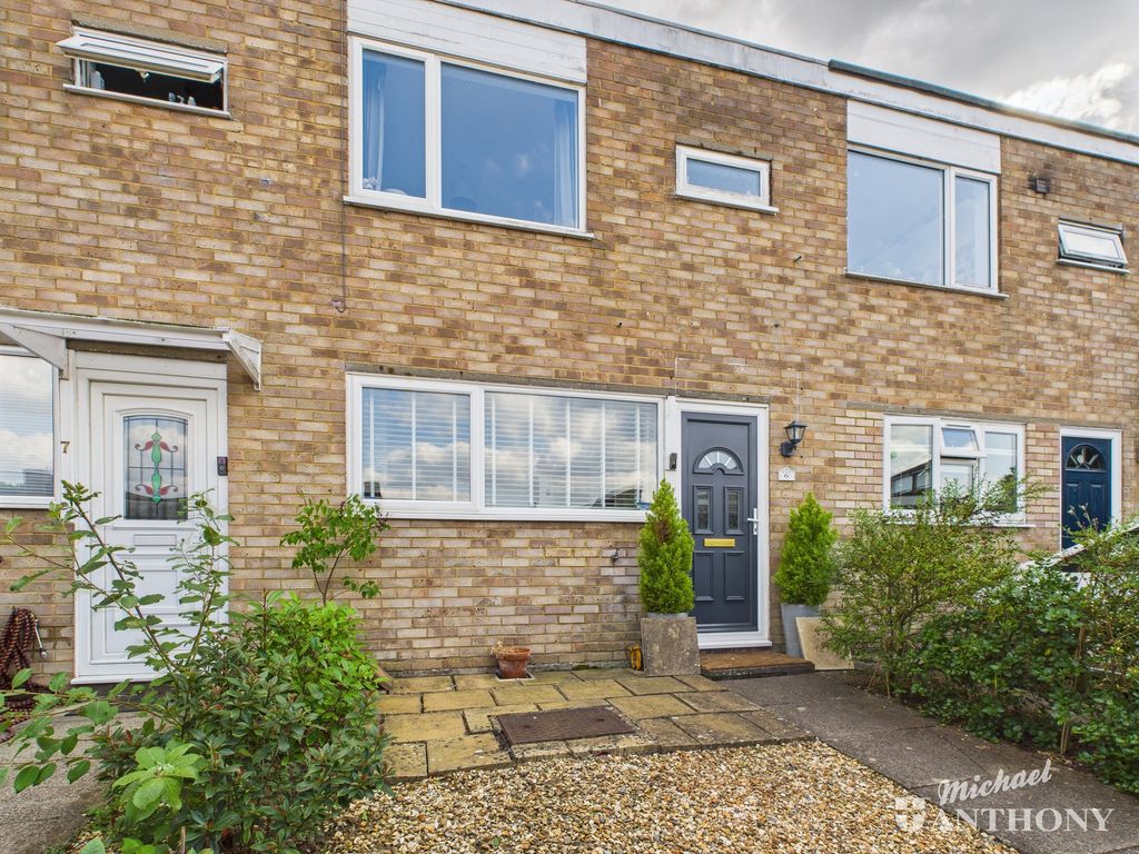 Property photo 3 of 12 Cam02773G0-Pr0347-Still004
