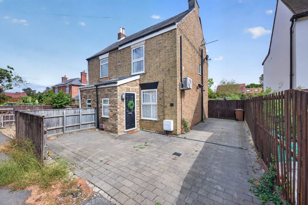 Property photo 1 of 28