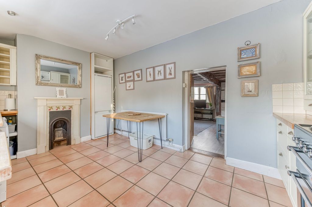 Property photo 3 of 15