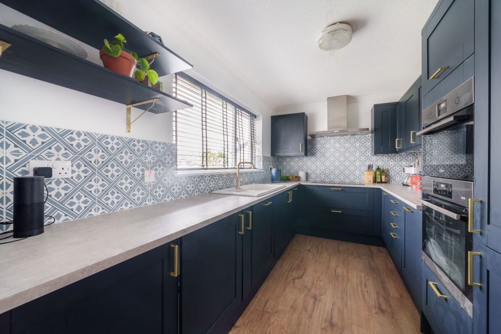 Property photo 2 of 24