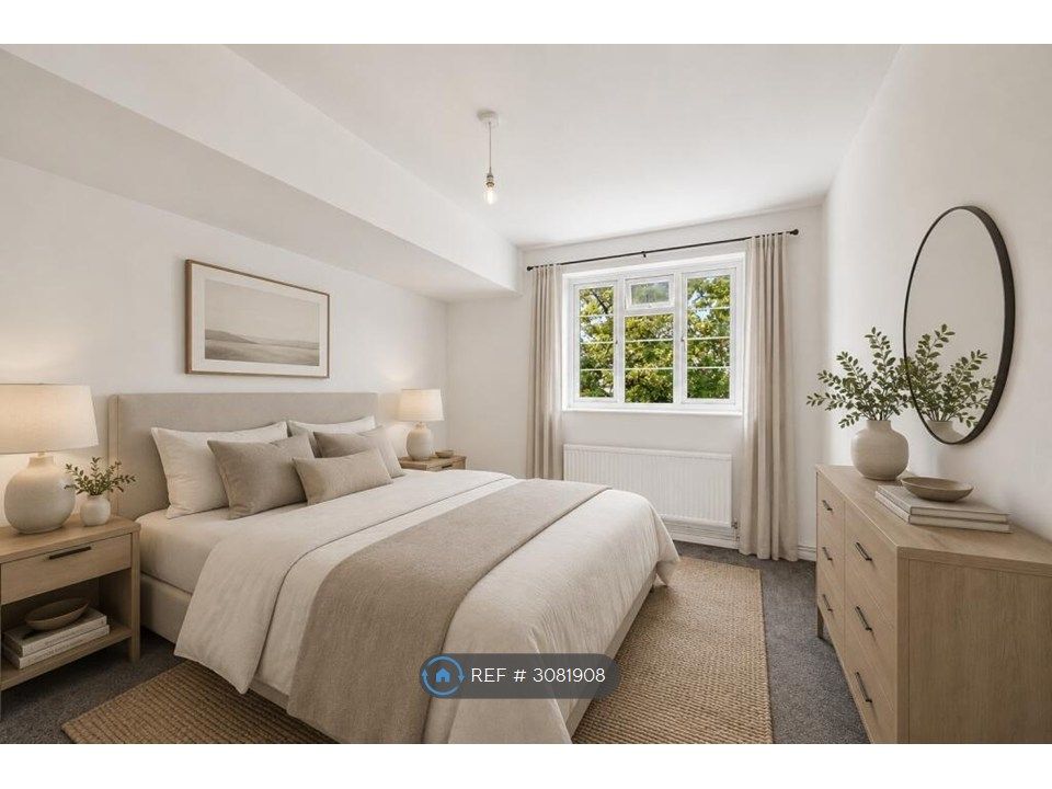 Property photo 3 of 9 Bedroom1