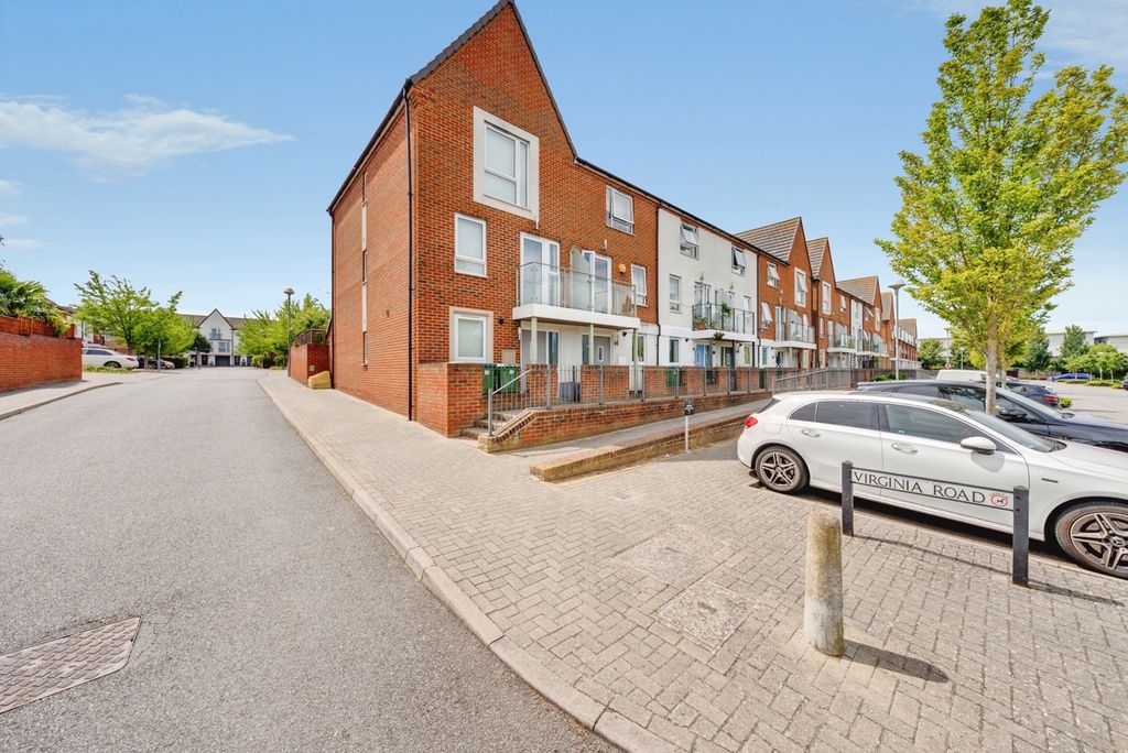 Property photo 1 of 18 Pbox-Img.Jpg