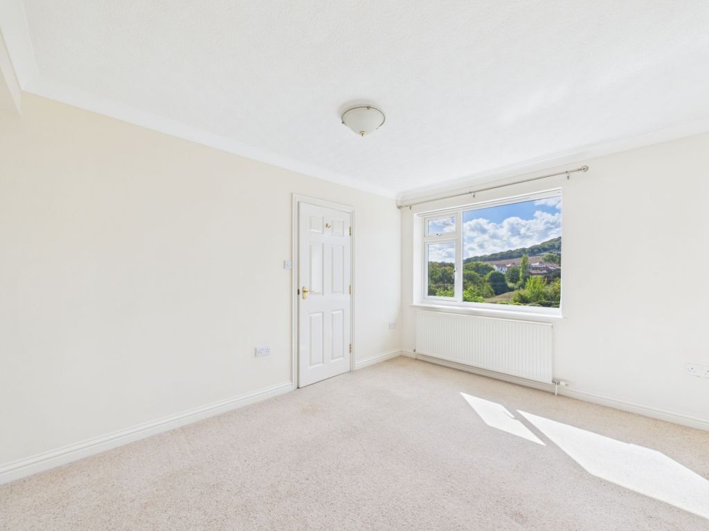 Property photo 3 of 24