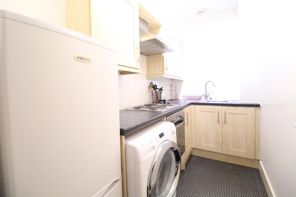Property photo 2 of 5 Kitchen