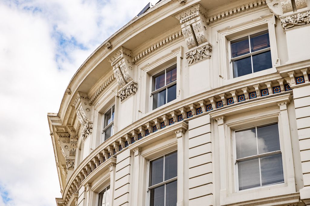 Property photo 3 of 24