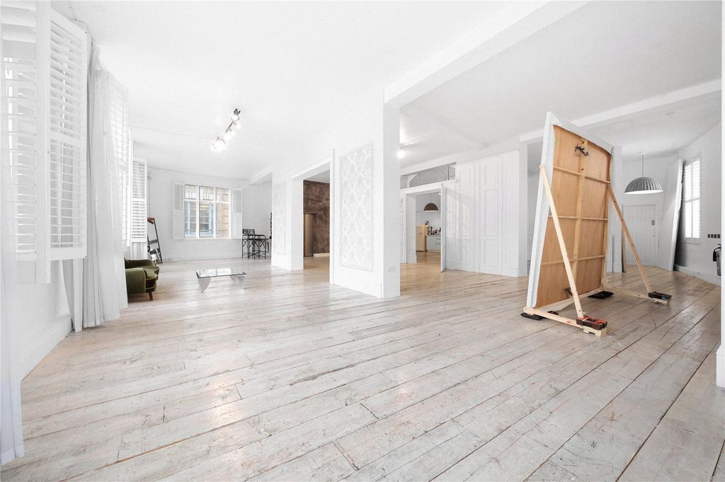 Property photo 1 of 29 Picture No. 06