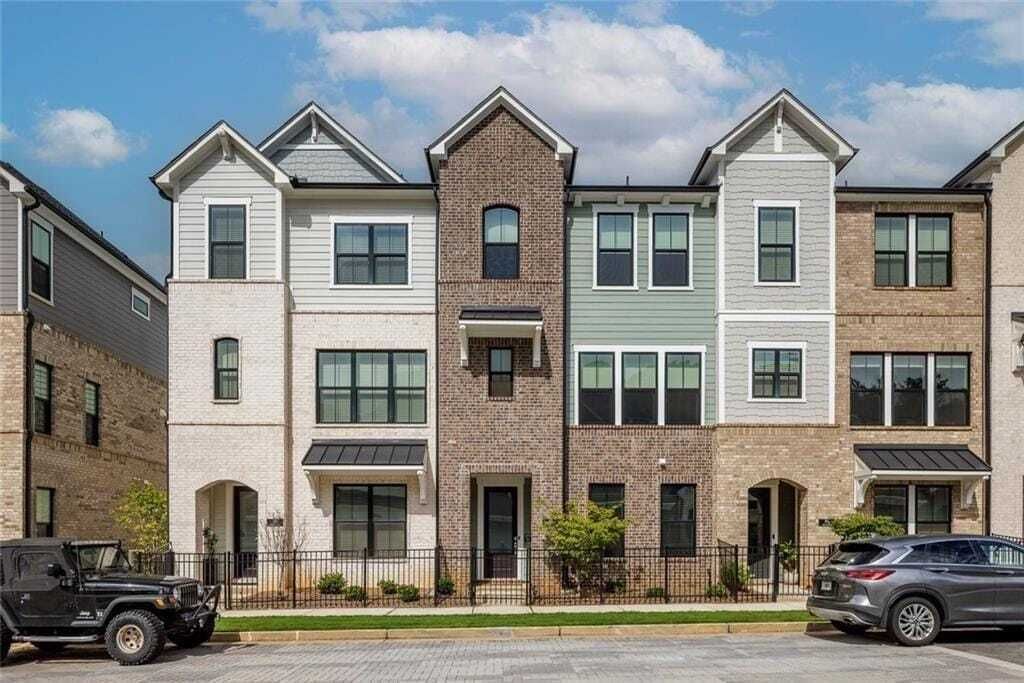 Property photo 1 of 31