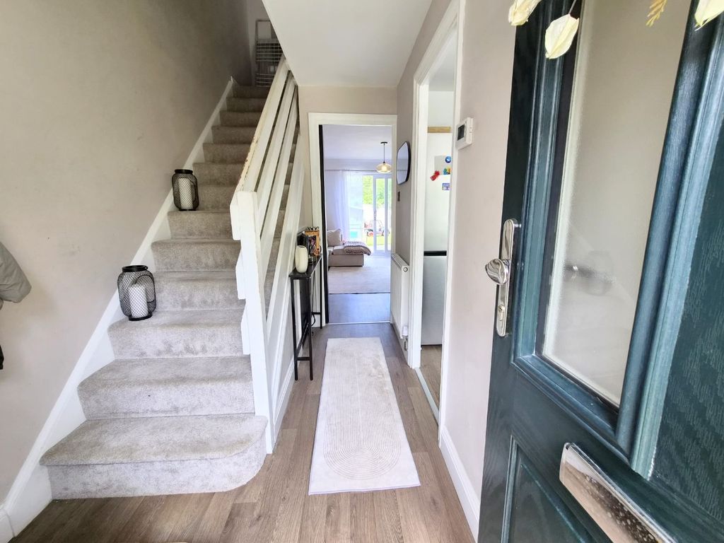Property photo 3 of 17 5278083