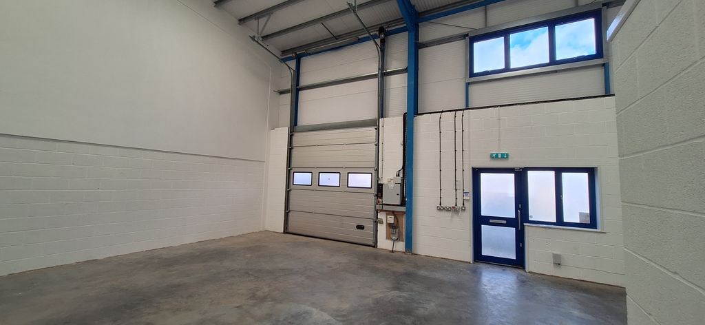 Property photo 3 of 5