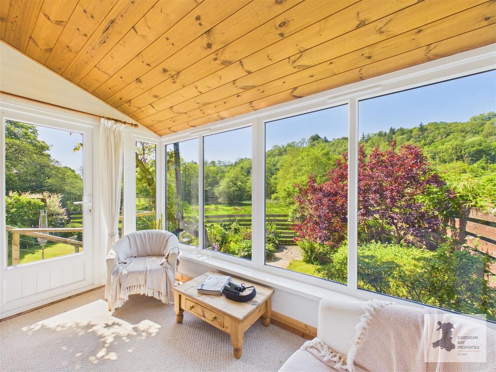 Property photo 2 of 40 Sunroom