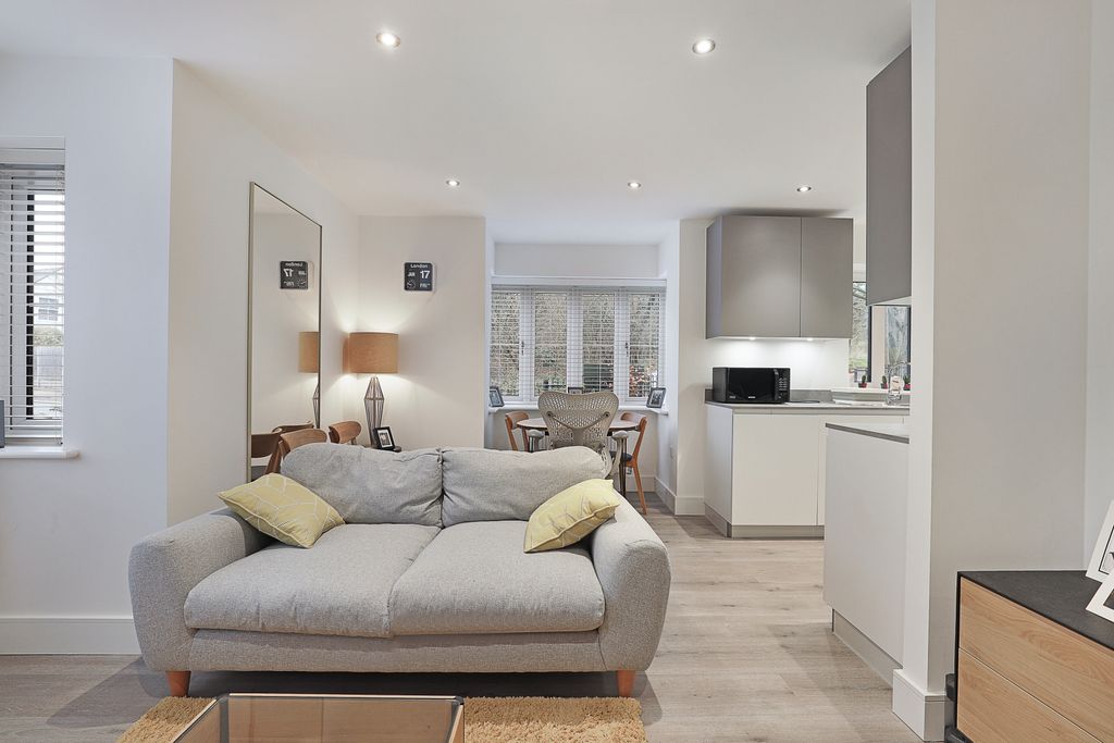 Property photo 2 of 11 Picture No. 06