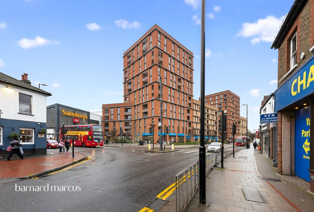 Property photo 1 of 16