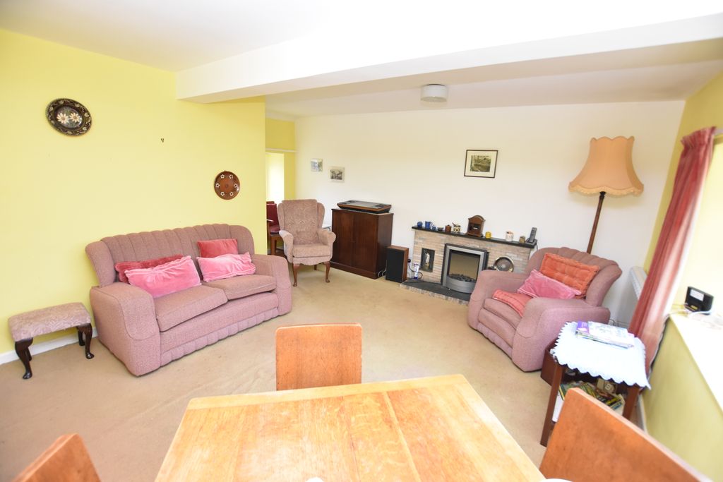 Property photo 3 of 19