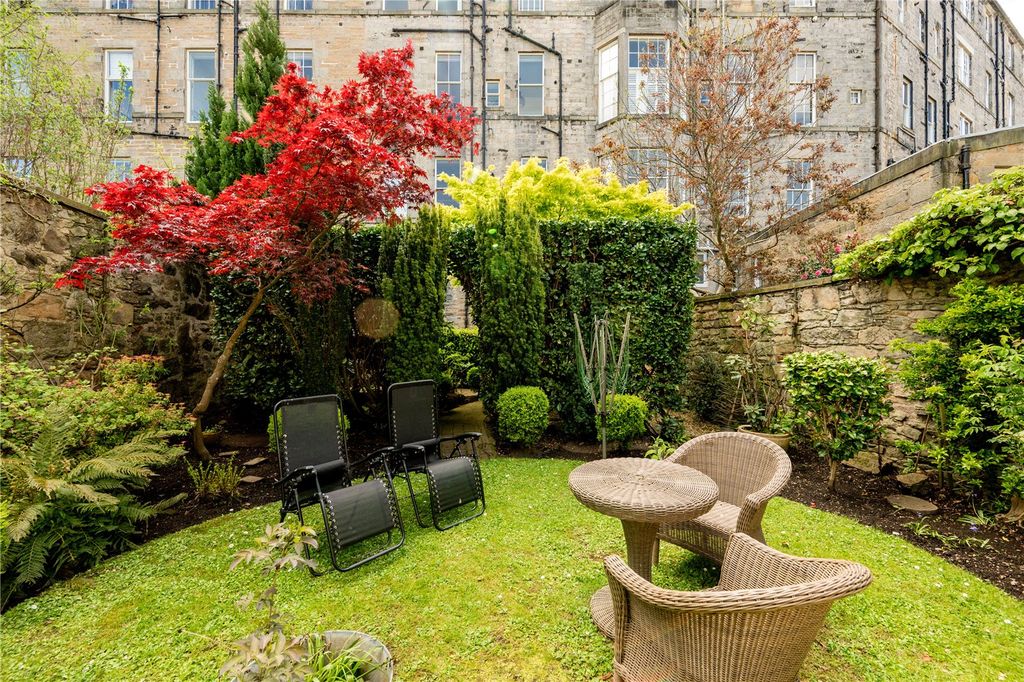 Additional image 2 of 2 bed flat for saleMoray Place, New Town, Edinburgh EH3