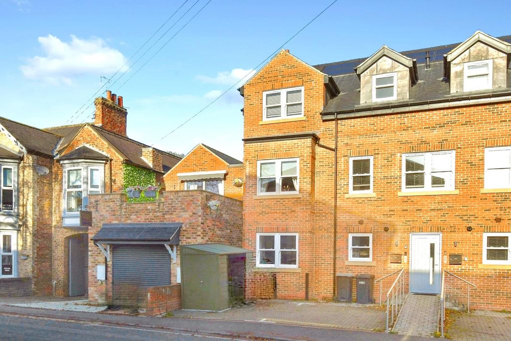 Property photo 1 of 16 User_Edited_Photo-6984Aafc_User-Edited-1580ce21-11