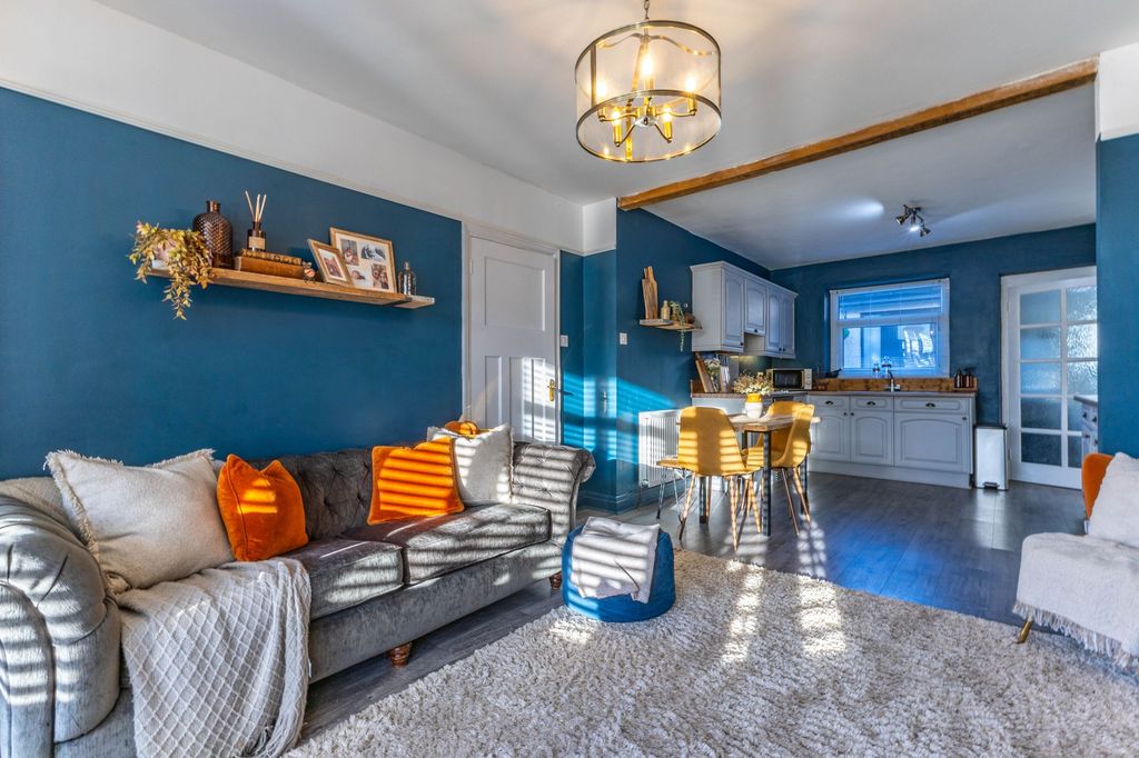 Property photo 2 of 29