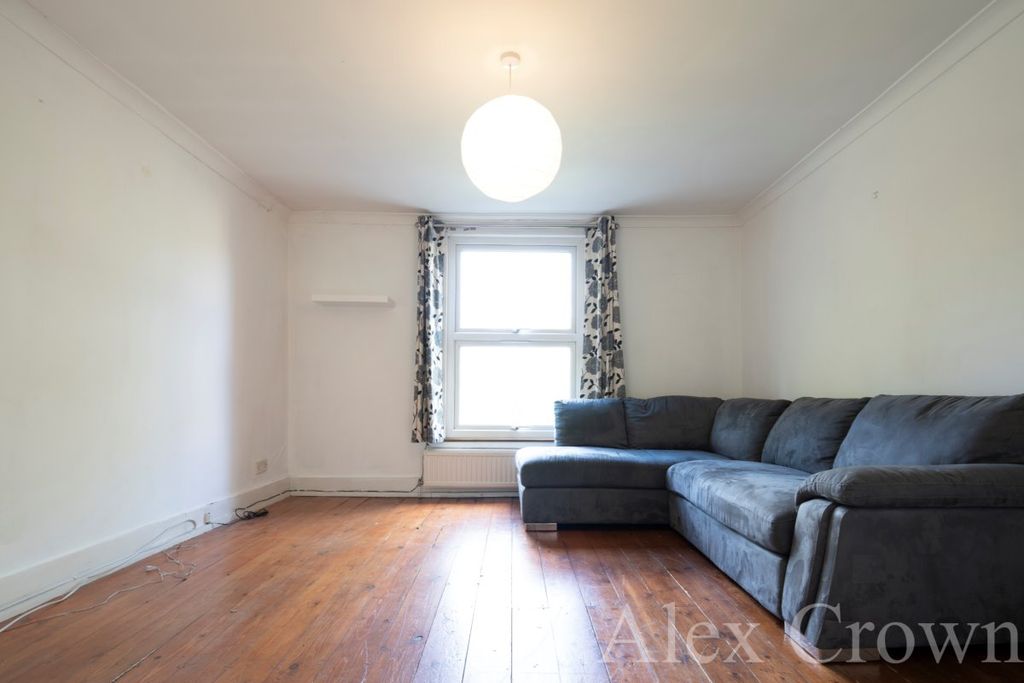 Property photo 2 of 7