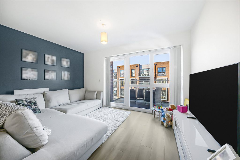 Property photo 1 of 14 Picture No. 16