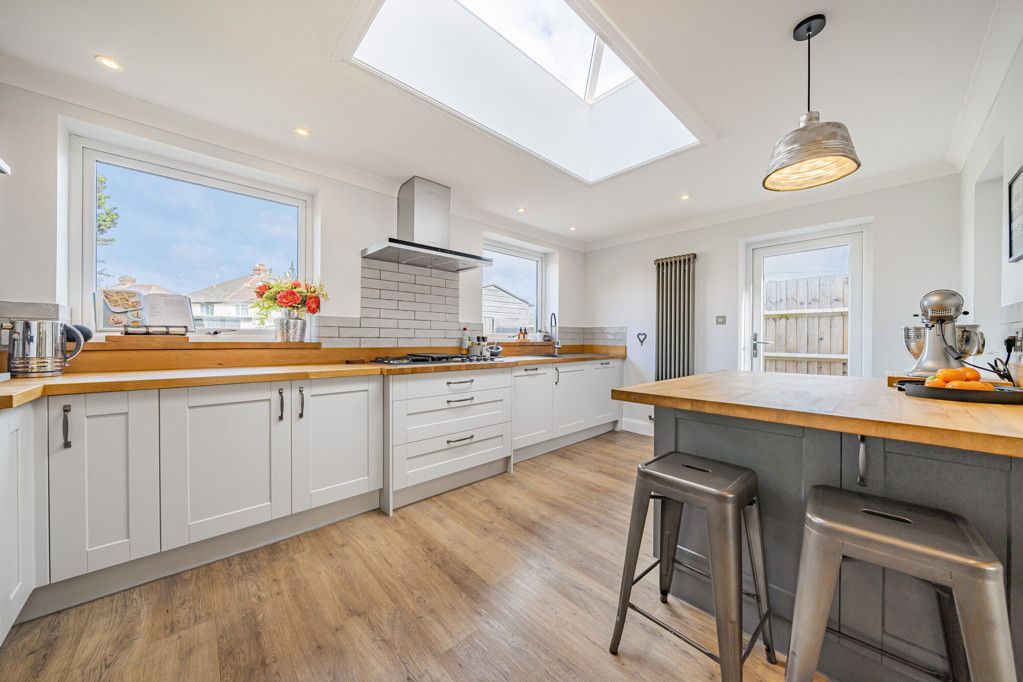 Property photo 2 of 23 Kitchen